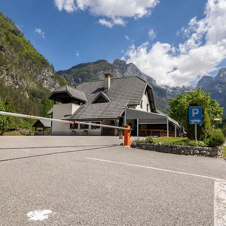 Metoja Appartement Soča Buitenkant foto