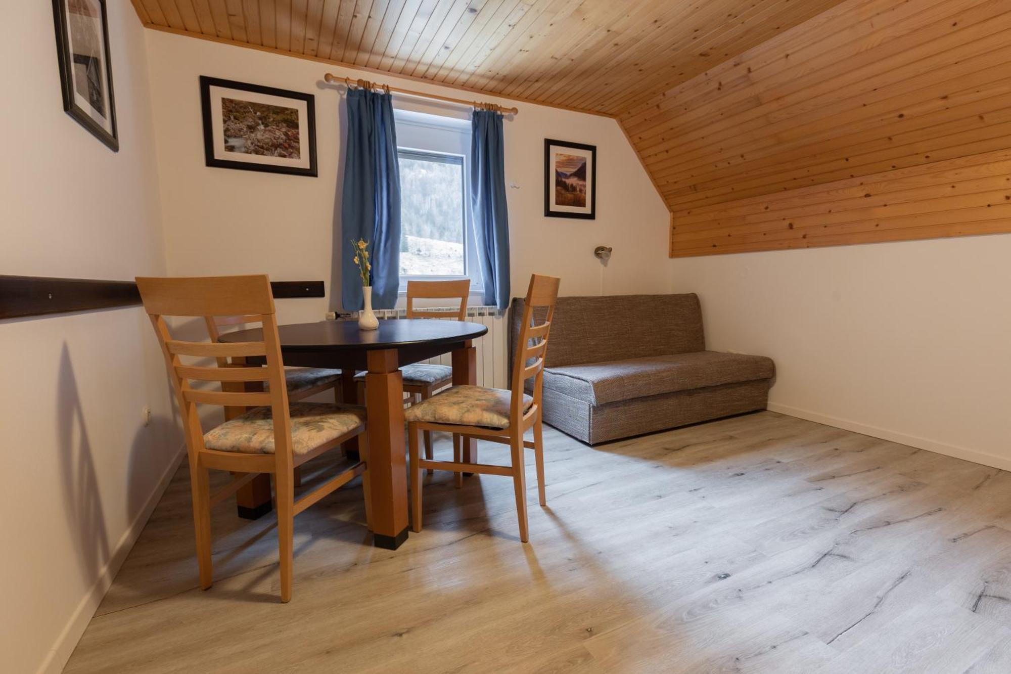 Metoja Appartement Soča Buitenkant foto