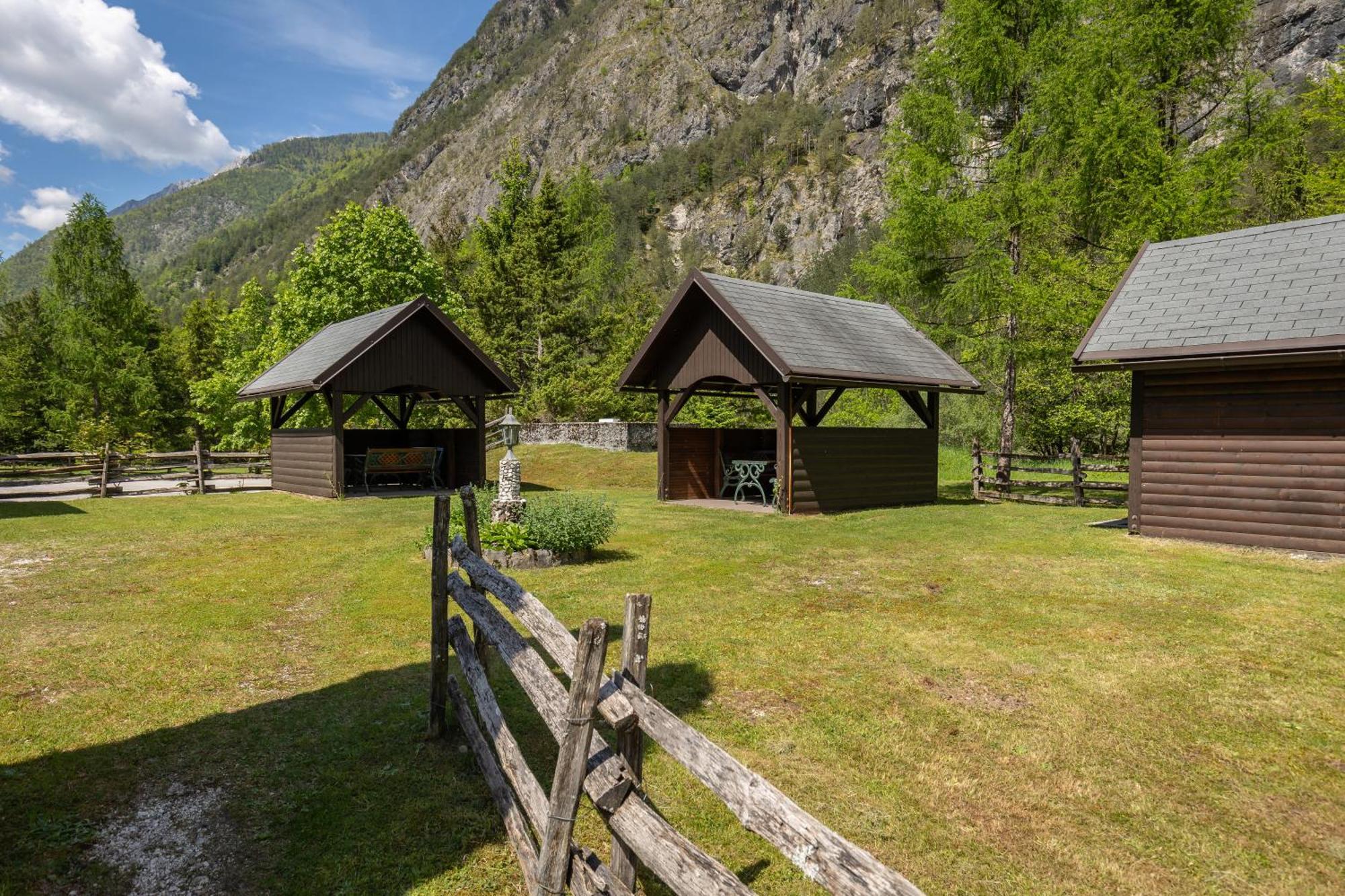 Metoja Appartement Soča Buitenkant foto
